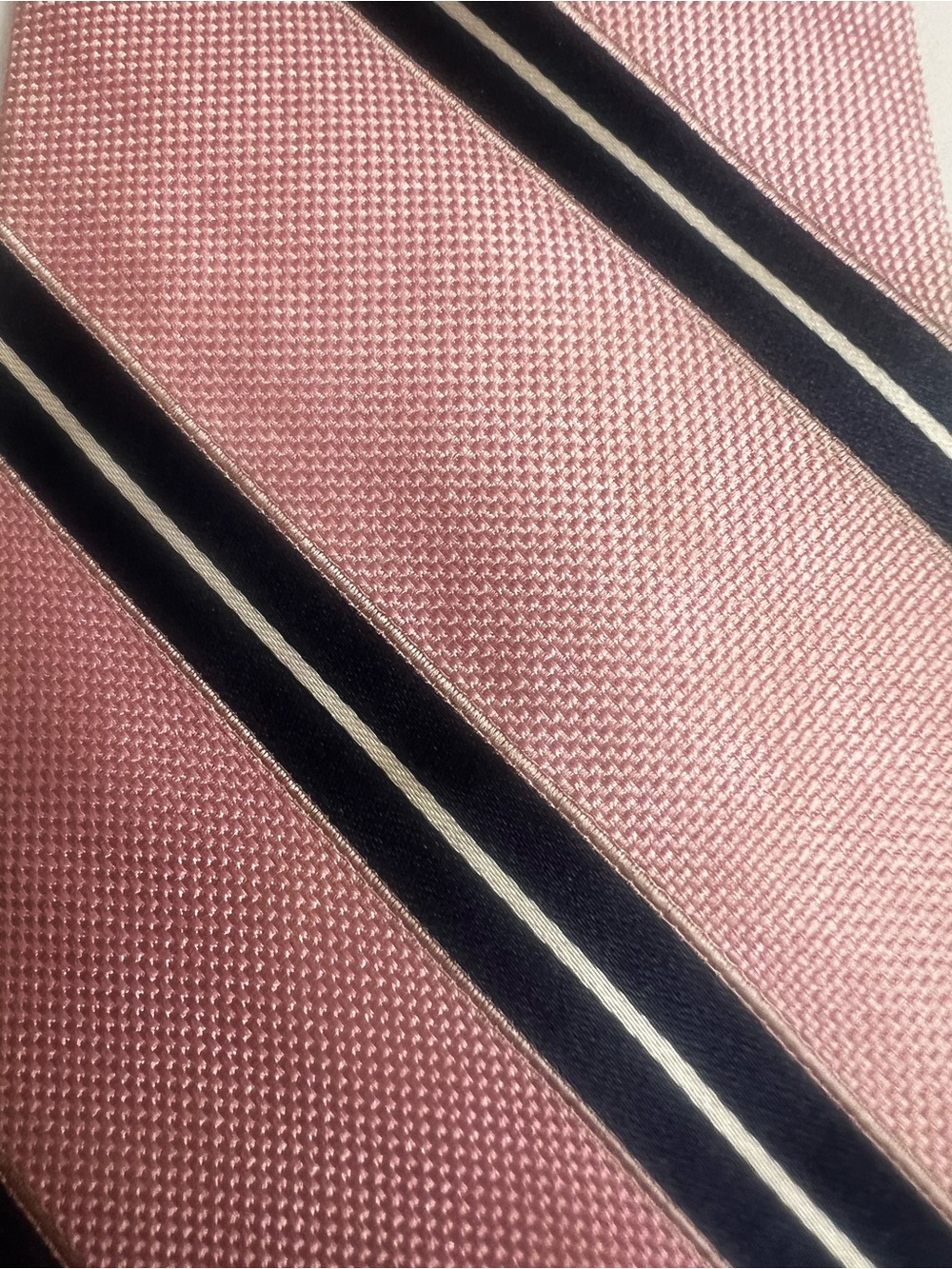 Tommy Hilfiger Mens 100% Silk Designer Tie Pink Blue Striped Preppy Necktie Y2K - Picture 6 of 9